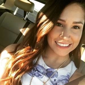 Meet your Posher, Tabitha